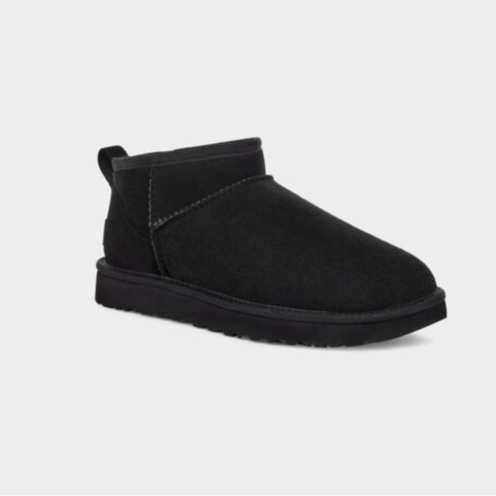UGG Classic Ultra Mini SIZE 7 NEW IN BOX